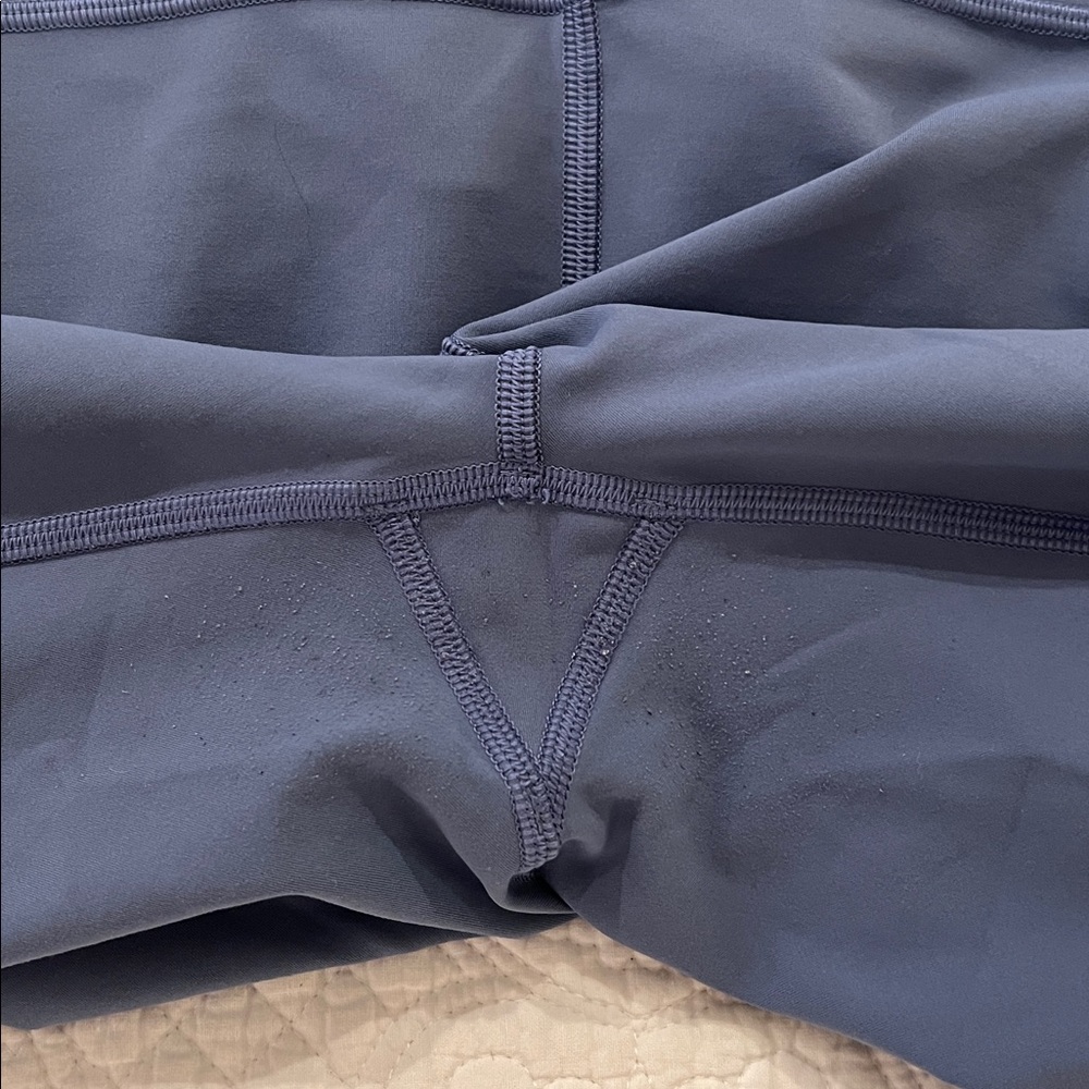 Lululemon Leggings size 8 In Movement 7/8 Tight *Everlux 25" - Picture 7 of 10